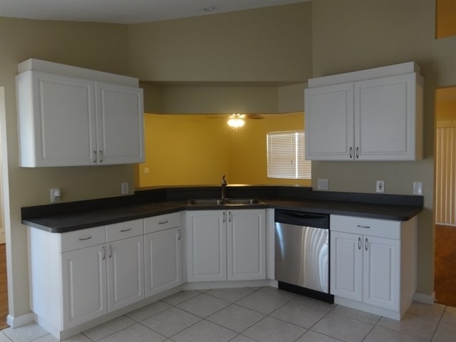 Building Photo - 2774 SE Bishop Ave