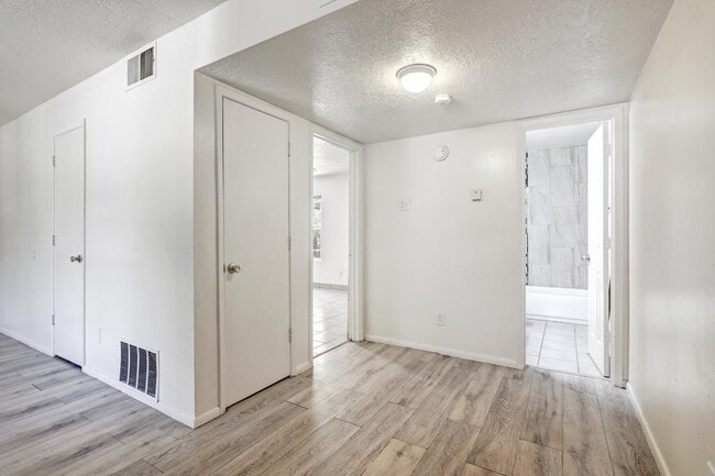 Building Photo - 13515 Copper Ave NE