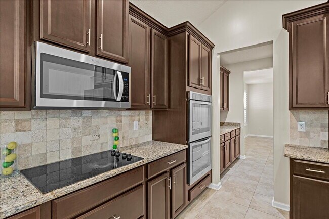 Building Photo - Executive Home For Rent!!!!