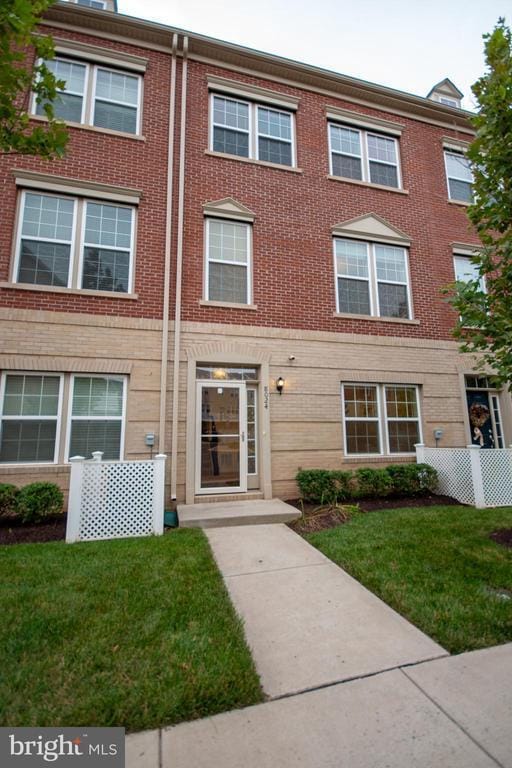 Building Photo - 8024 Cayzer Ln