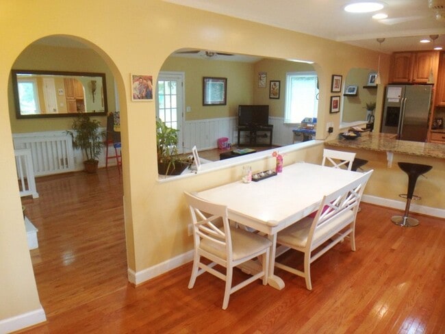 Building Photo - East Cobb with Finished Basement