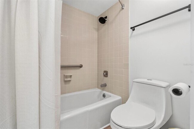 Building Photo - 5950 Pelican Bay Plaza S