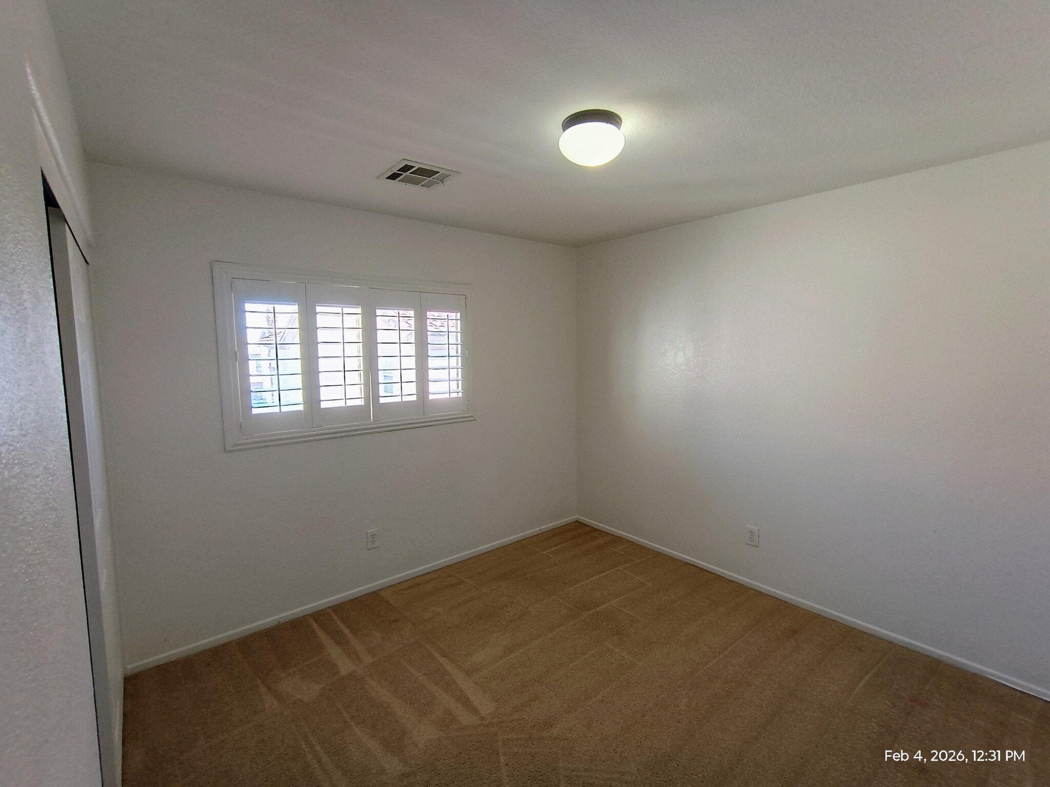 Building Photo - 674 Iron Bridge St