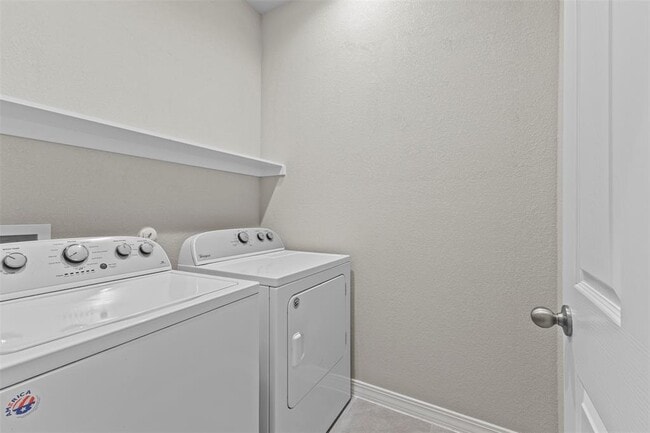 Building Photo - 11804 Saddle Rock Dr