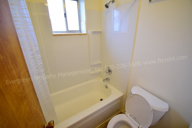 Building Photo - 1109 Alford St