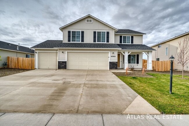 Building Photo - 20363 Stockbridge Way