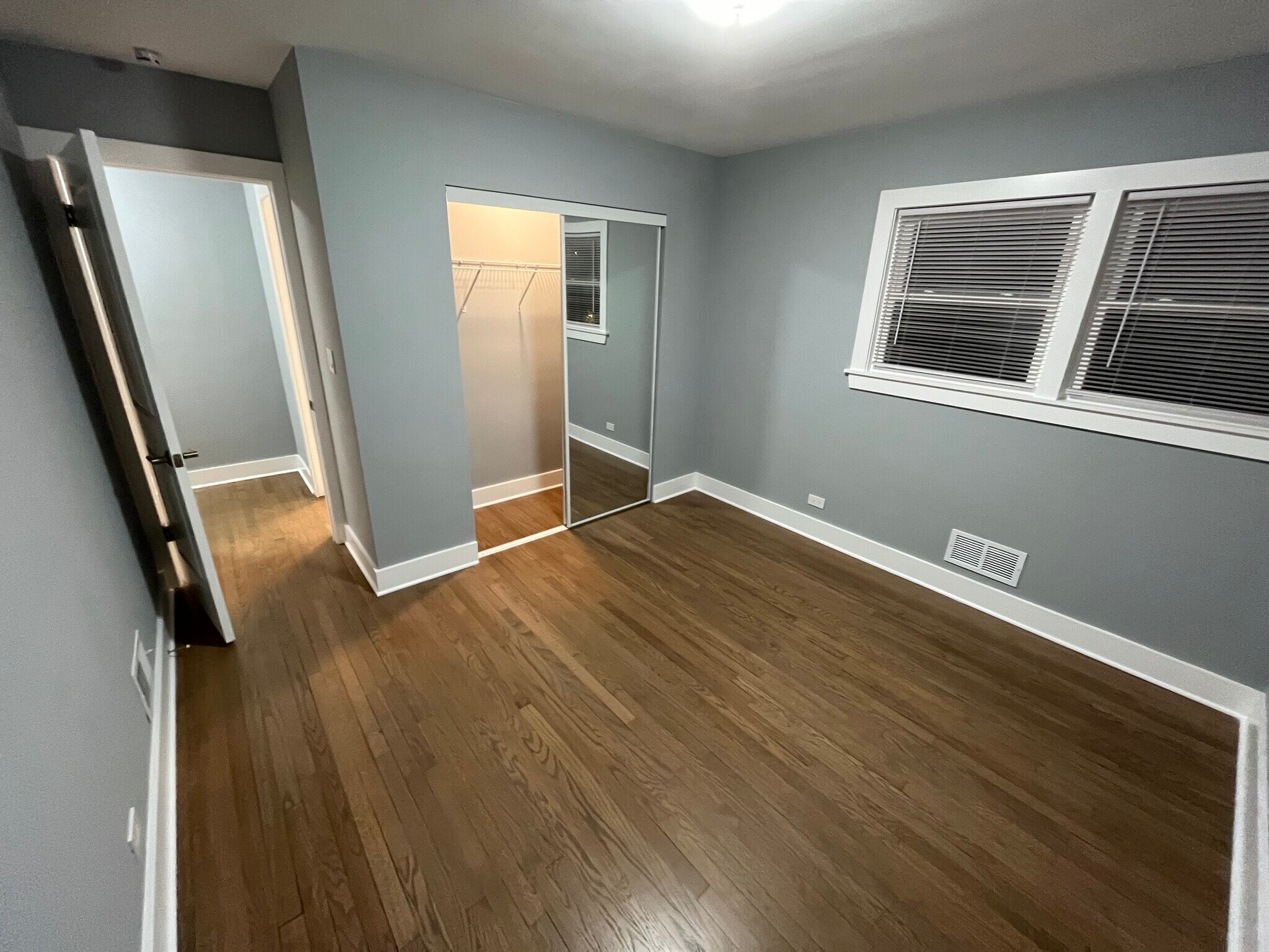 Building Photo - 8212 Kilpatrick Ave