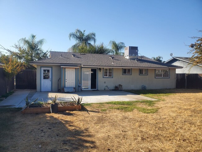 Building Photo - Charming & Newly Remodeled 3-Bedroom Home ...