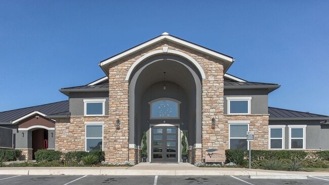 Building Photo - 7938 City Base Landing