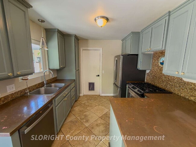 Building Photo - AVAILABLE MAY - Atascadero Home with Backyard Oasis + Bonus Office