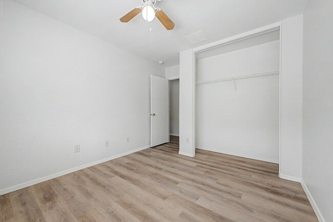 Building Photo - 22820 W Papago St