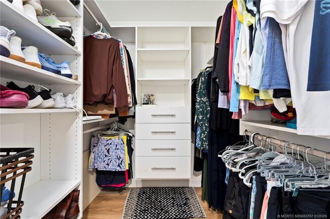 Building Photo - 625 NW North River Dr