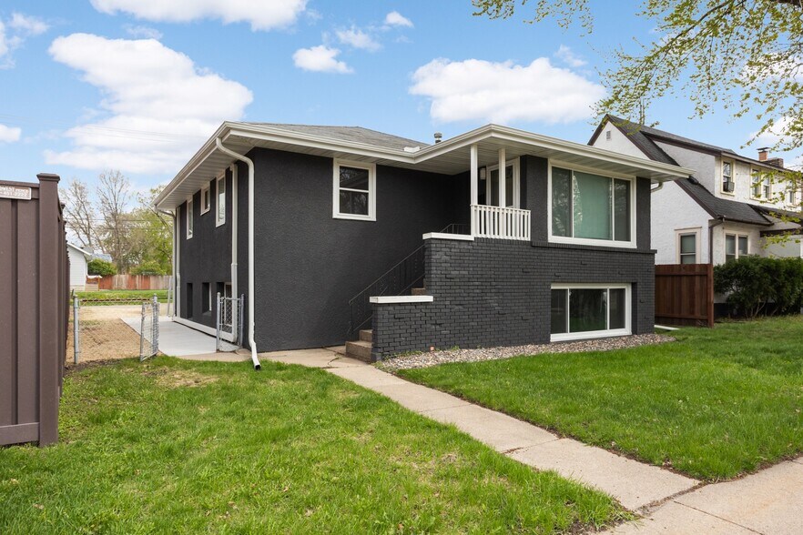 Building Photo - 1284 Snelling Ave N