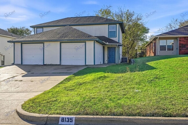 Building Photo - 8135 Julie Ave