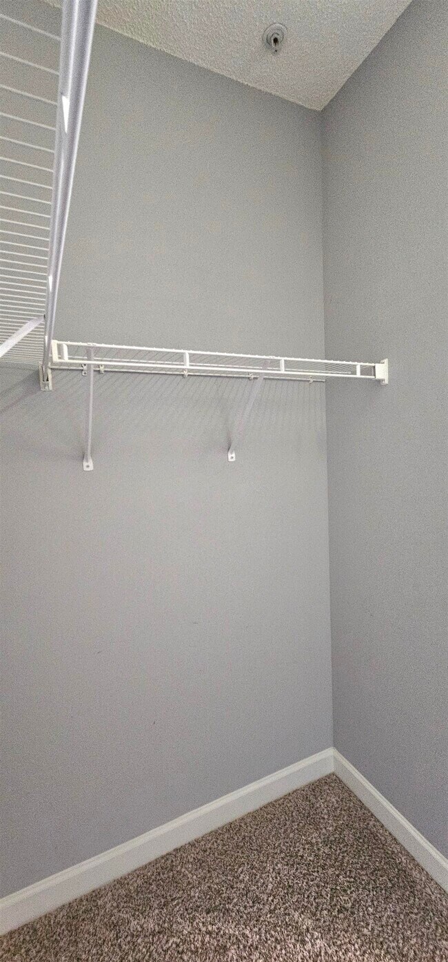 Building Photo - 304 Kiskadee Loop