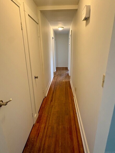 Building Photo - 227 Railroad St