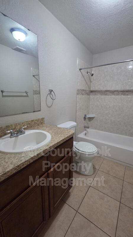 Building Photo - 712 Bryon Ct