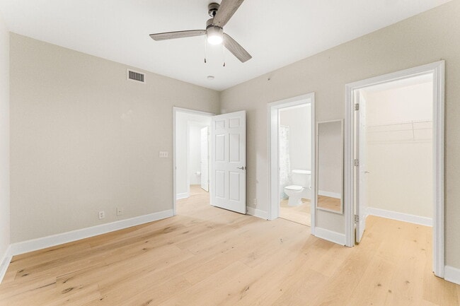 Building Photo - 1732 W County Hwy 30A