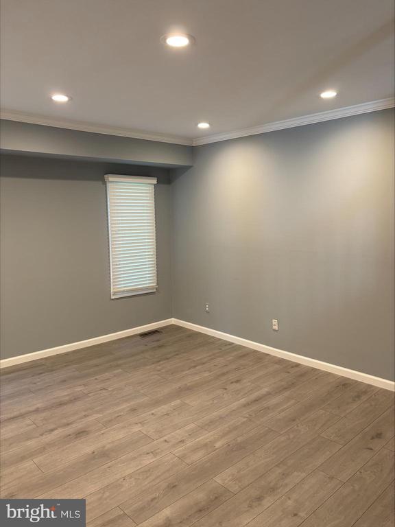 Building Photo - 87 Amity Dr