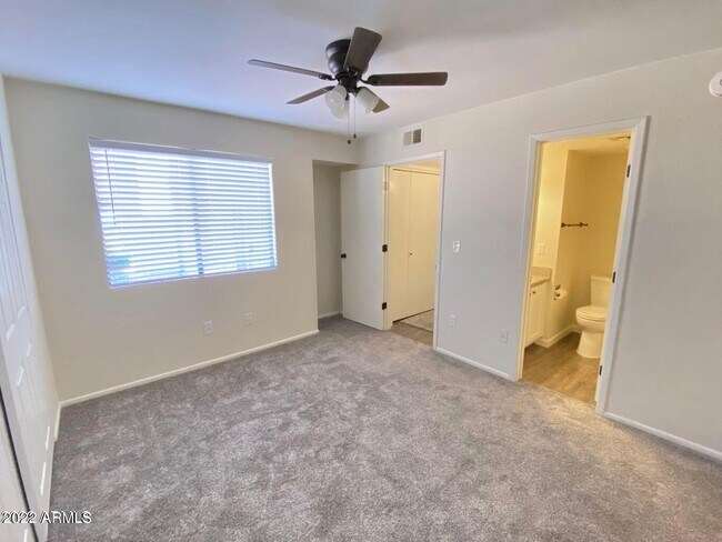 Building Photo - 11640 N 51st Ave