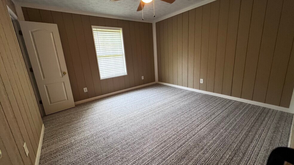 Building Photo - 128 Dusty Creek Ln