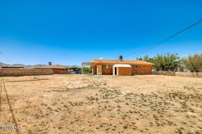 Building Photo - 5700 Edinburg Dr