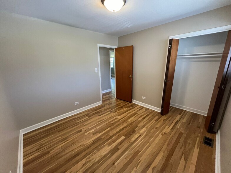 Bedroom 1 - 21W185 22nd St