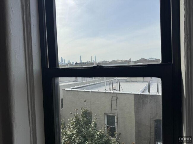 Building Photo - 1 bedroom in Queens NY 11106