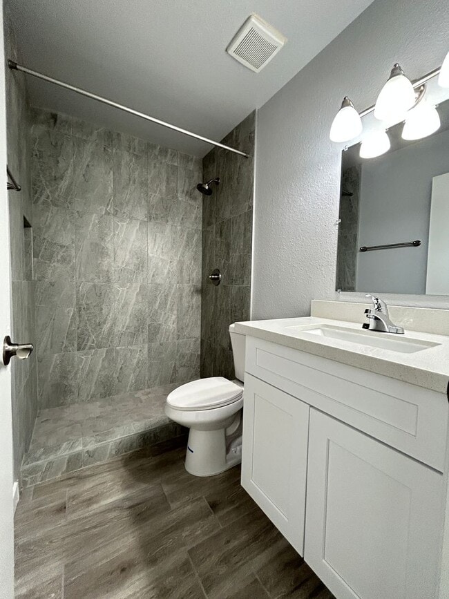 Building Photo - New Remodel