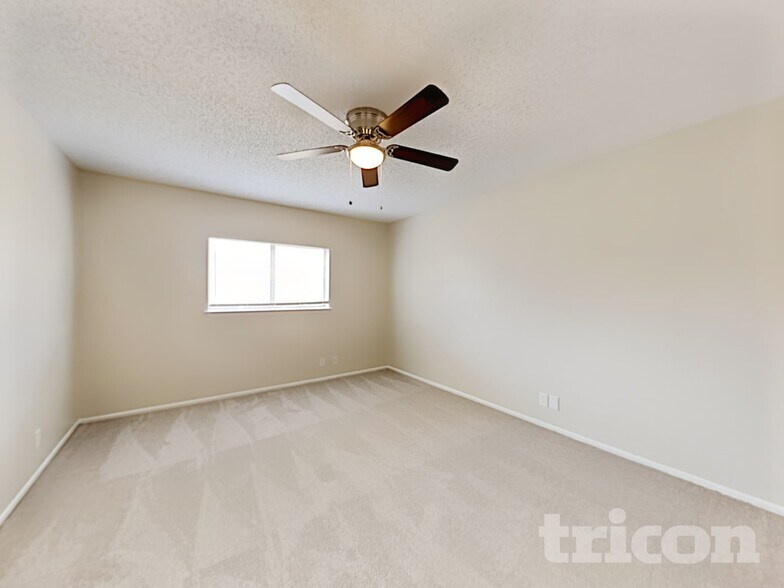 Building Photo - 6850 Misty Field Dr