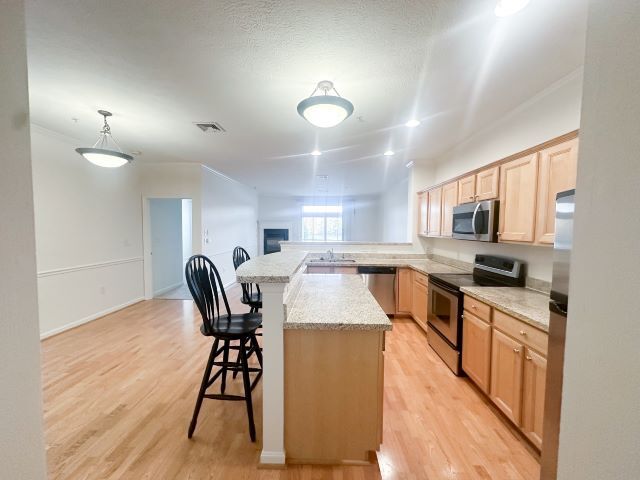 Granite Counter - 55 River Front Dr