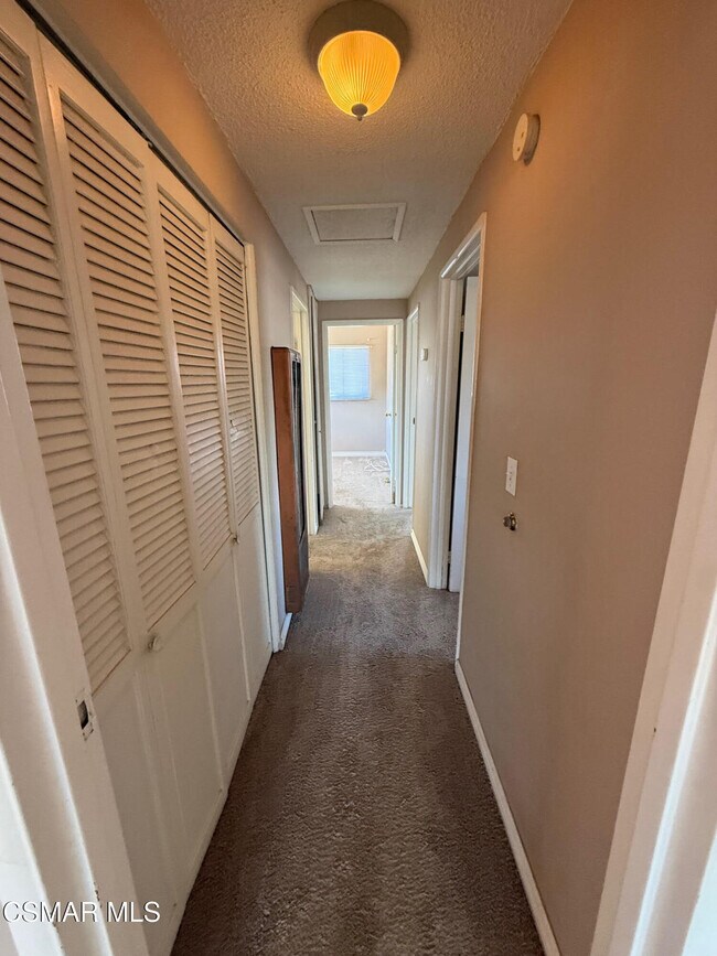 Building Photo - 1482 Paul St