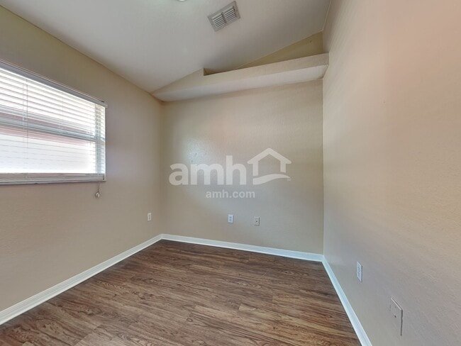 Building Photo - 5817 Mohr Loop