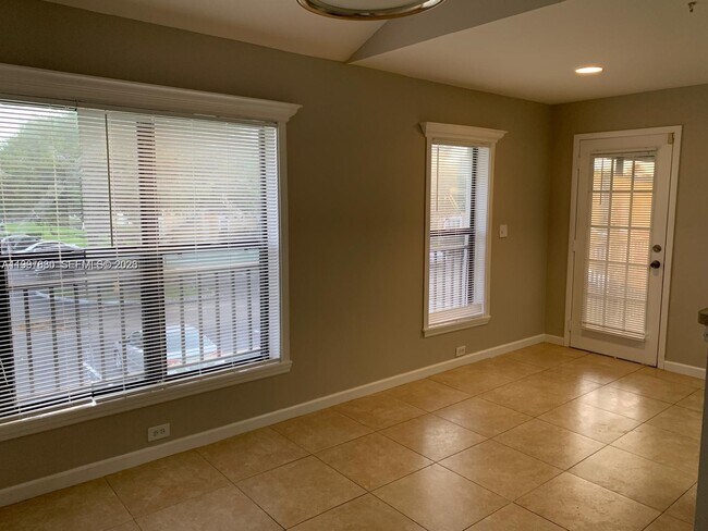 Building Photo - 3932 NW 87th Ave