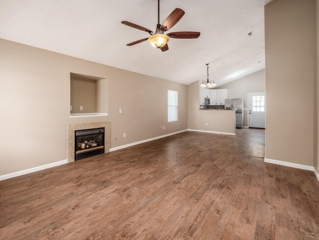 Building Photo - 5222 Horseshoe Dr N