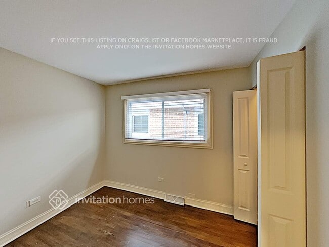 Building Photo - 7522 S Lockwood Ave
