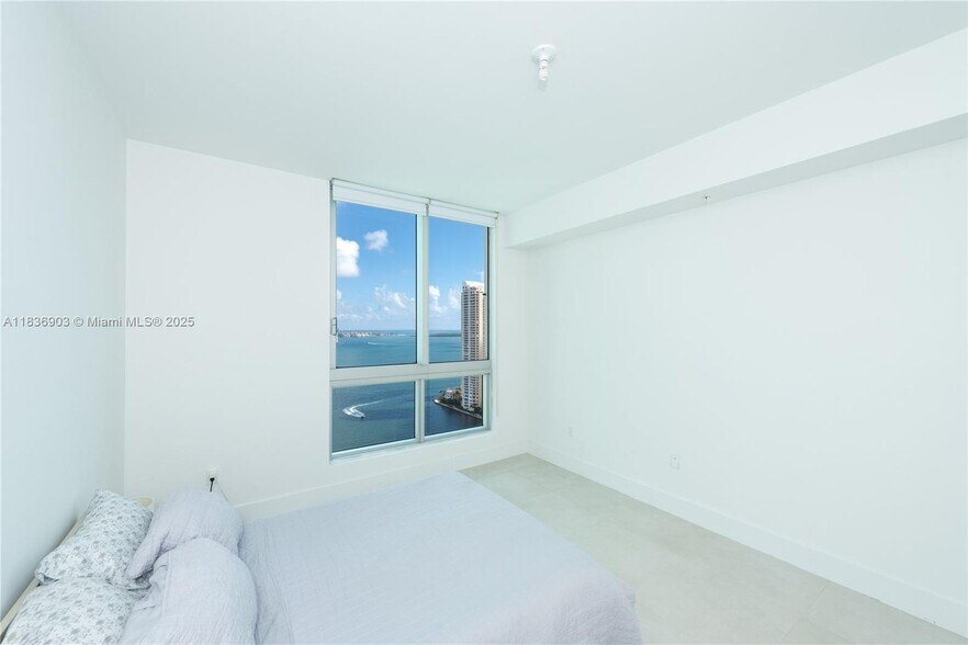 Building Photo - 300 S Biscayne Blvd