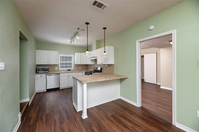 Building Photo - 8823 San Benito Way