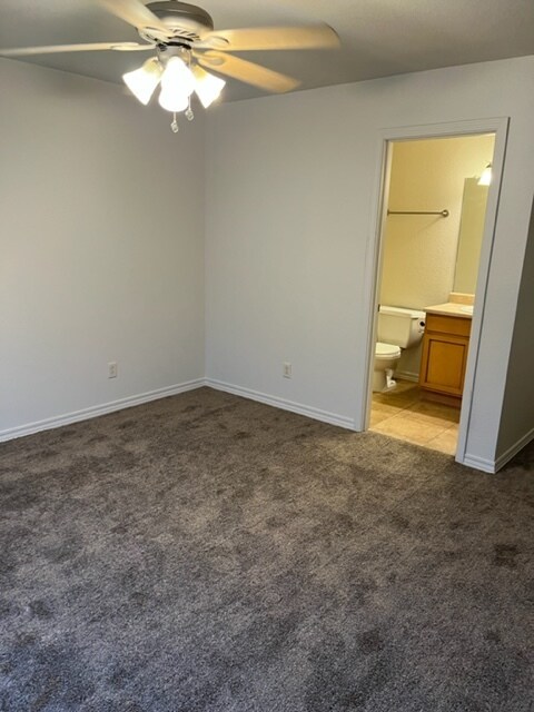 Building Photo - 180 Toni Ln