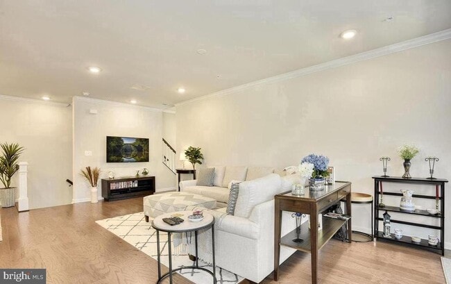 Building Photo - 23235 Milltown Knoll Square