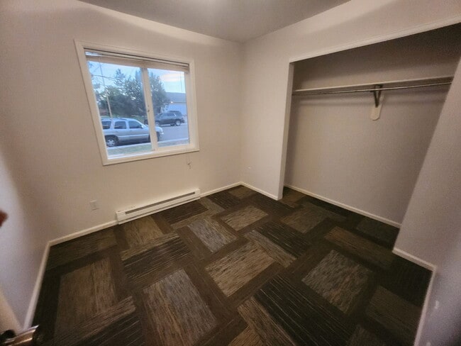 Building Photo - 2516 W Plum St