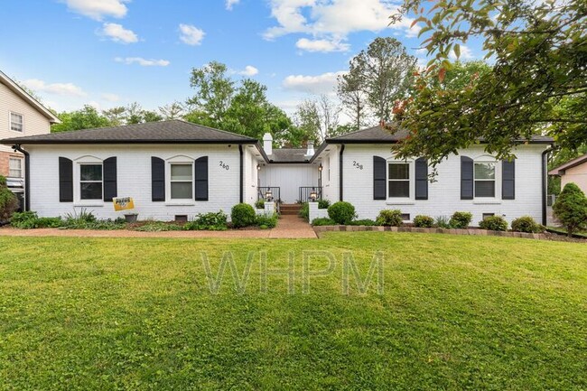 Primary Photo - 258 Carriage Dr