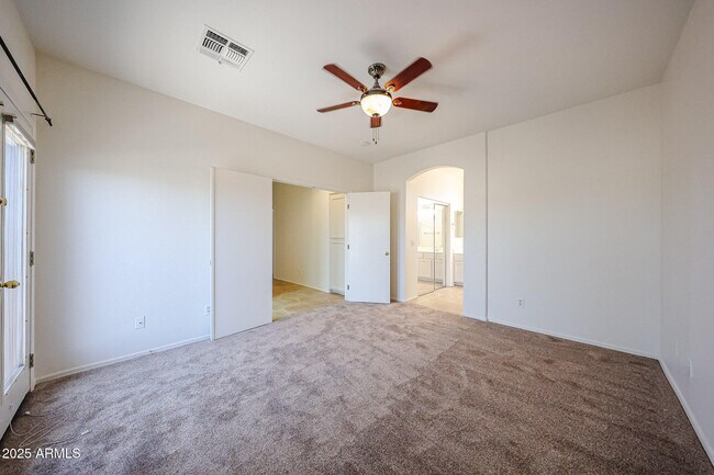Building Photo - 4112 E Barwick Dr