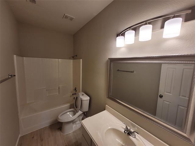 Building Photo - 509 Fisherman Trail