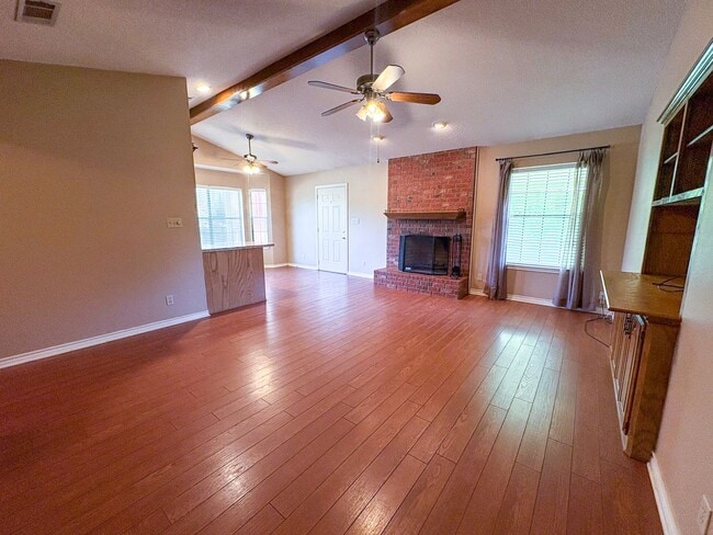 Building Photo - COMING SOON! 3 Bed 2 Bath on 2 Acres in Bullard!