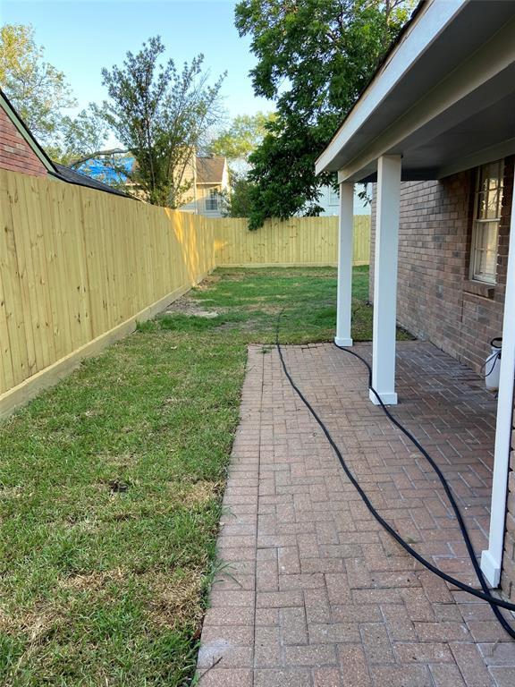 Building Photo - 11219 Willow Field Dr