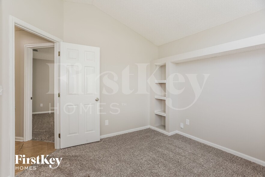 Building Photo - 12262 Gehrig Dr
