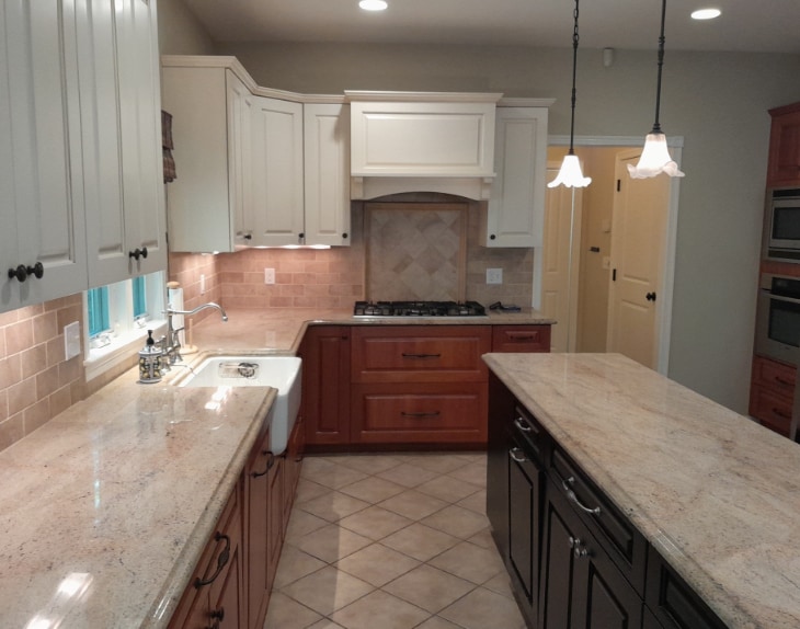 Building Photo - 373 Littlefield Ln