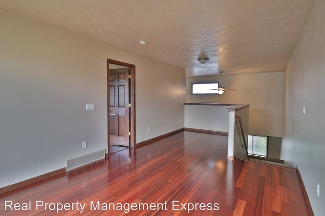 Building Photo - 3 br, 2 bath House - 305 Jerry Place