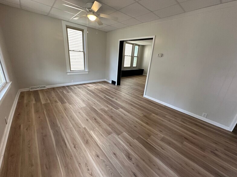 Building Photo - 434 N 7th St
